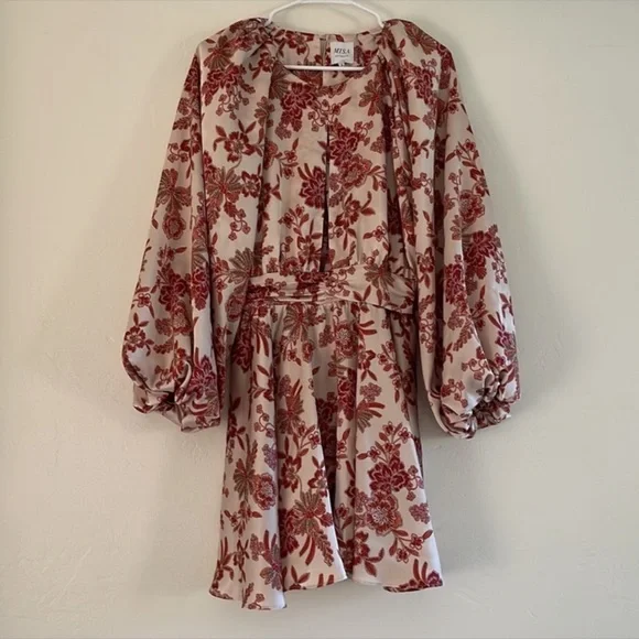 Misa Los Angeles Kara dress in falling floral satin XS - Picture 7 of 8